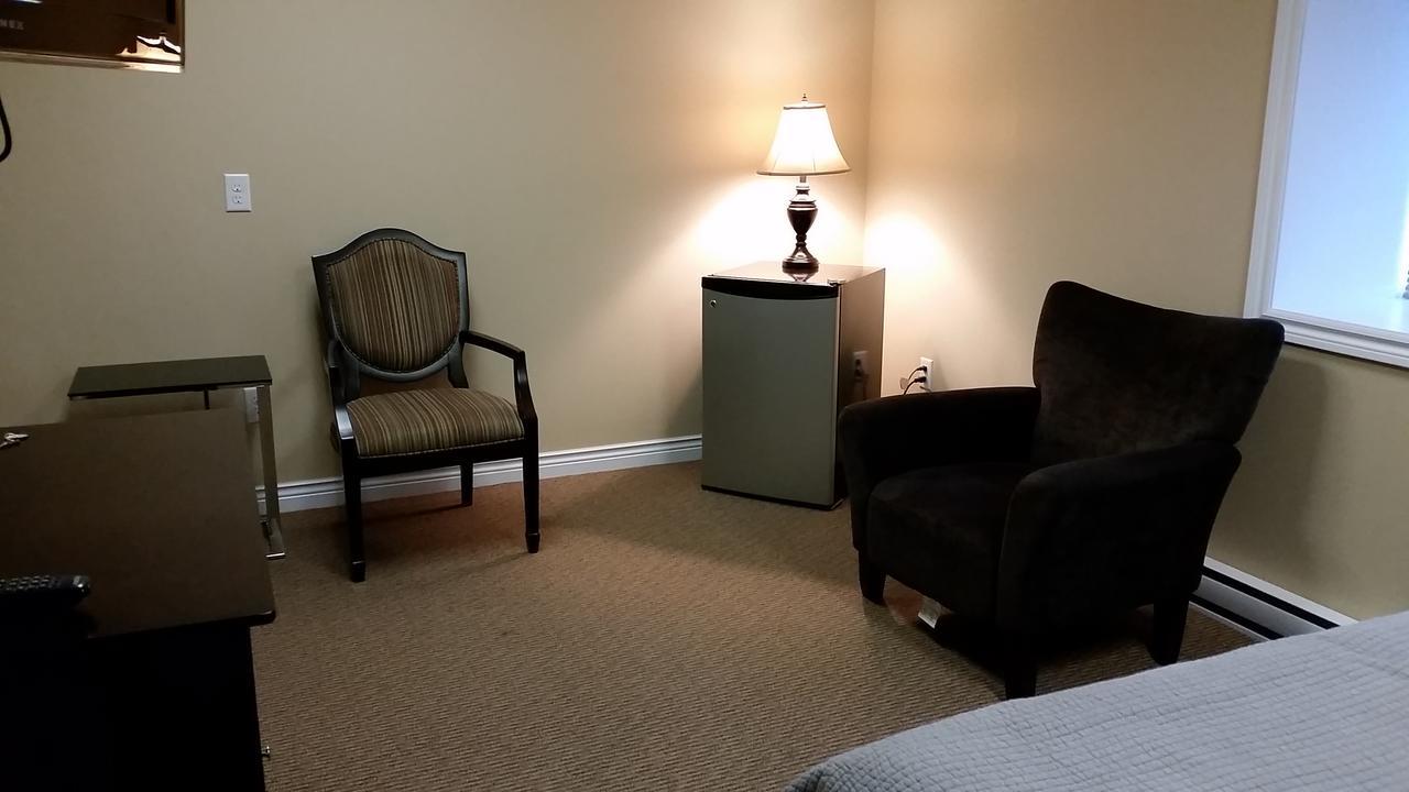 Riverview Suites Clarenville Exteriör bild