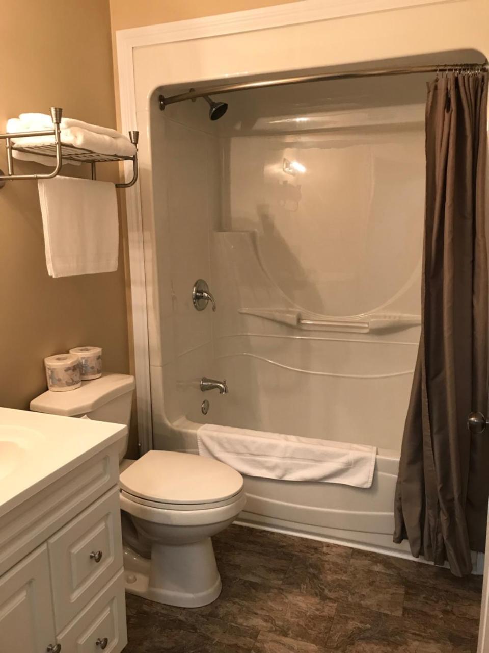Riverview Suites Clarenville Exteriör bild