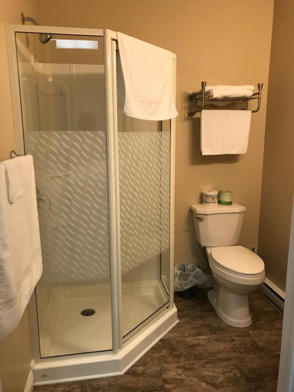 Riverview Suites Clarenville Exteriör bild